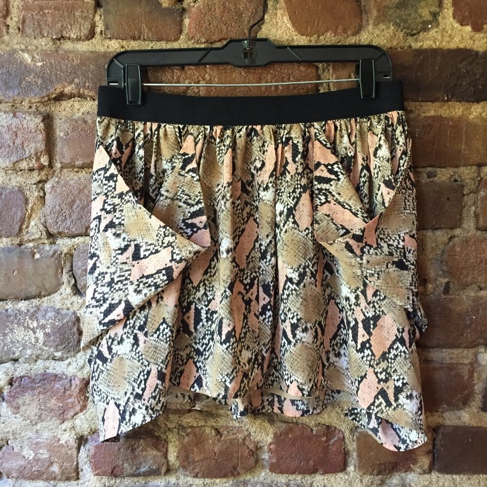 A/X ARMANI EXCHANGE Women's MINI SKIRT- Pink Tan 4